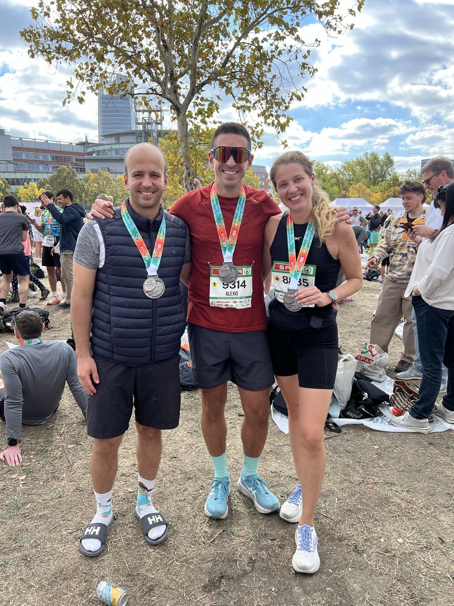 Alexis with Iván and Fanni after SPAR Budapest Marathon 2025